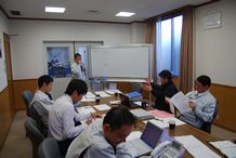 会議風景2 日々の突発的なミーティング